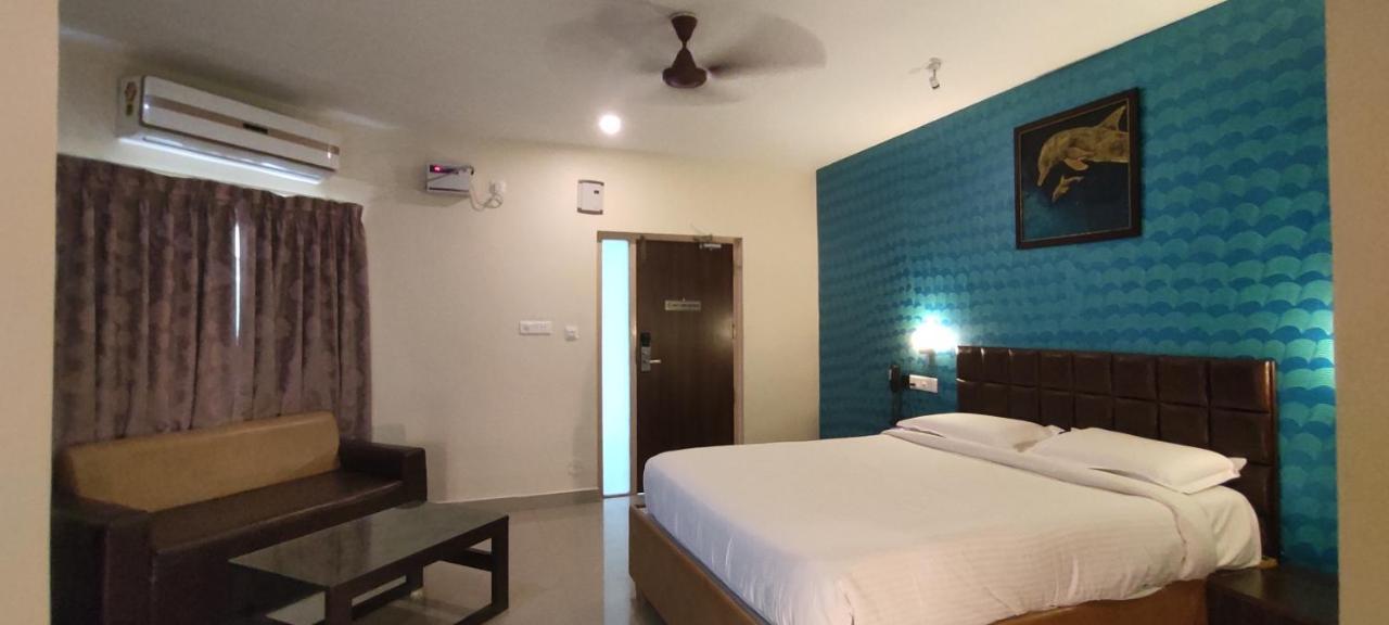 Lamel Cove Beach Resort Puducherry Buitenkant foto