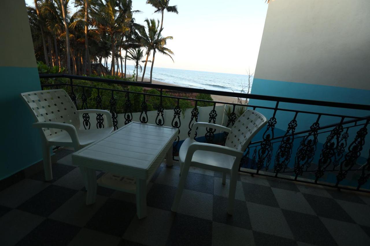 Lamel Cove Beach Resort Puducherry Buitenkant foto