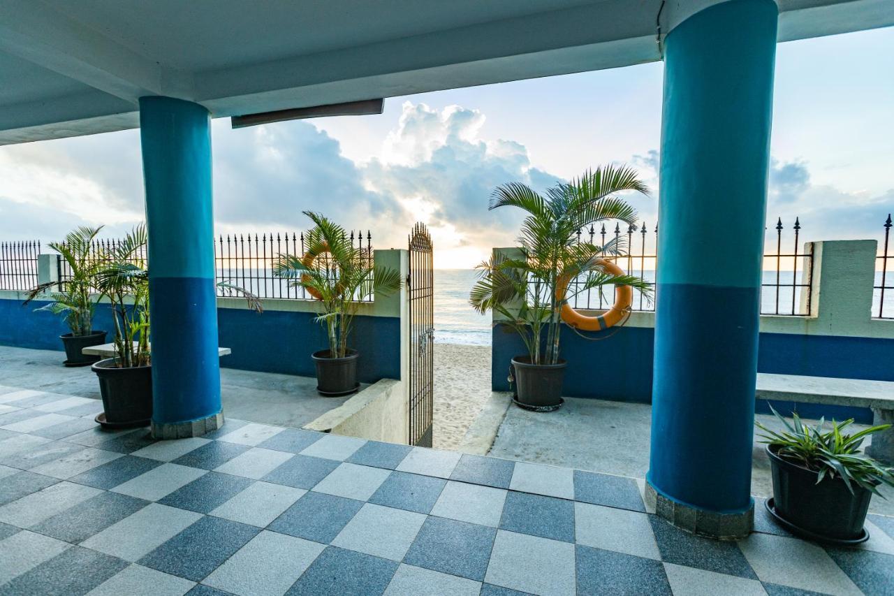 Lamel Cove Beach Resort Puducherry Buitenkant foto