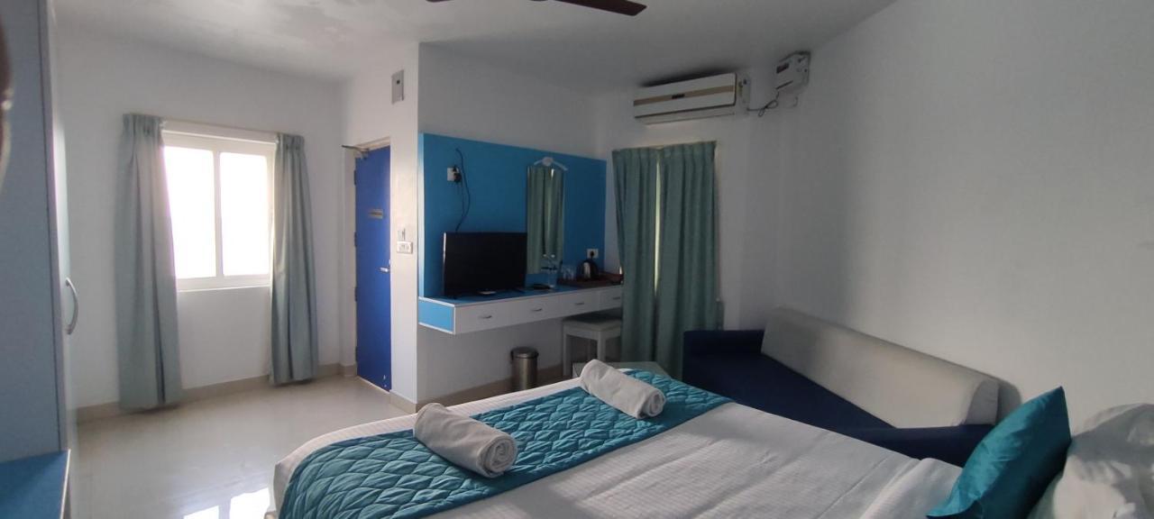 Lamel Cove Beach Resort Puducherry Buitenkant foto