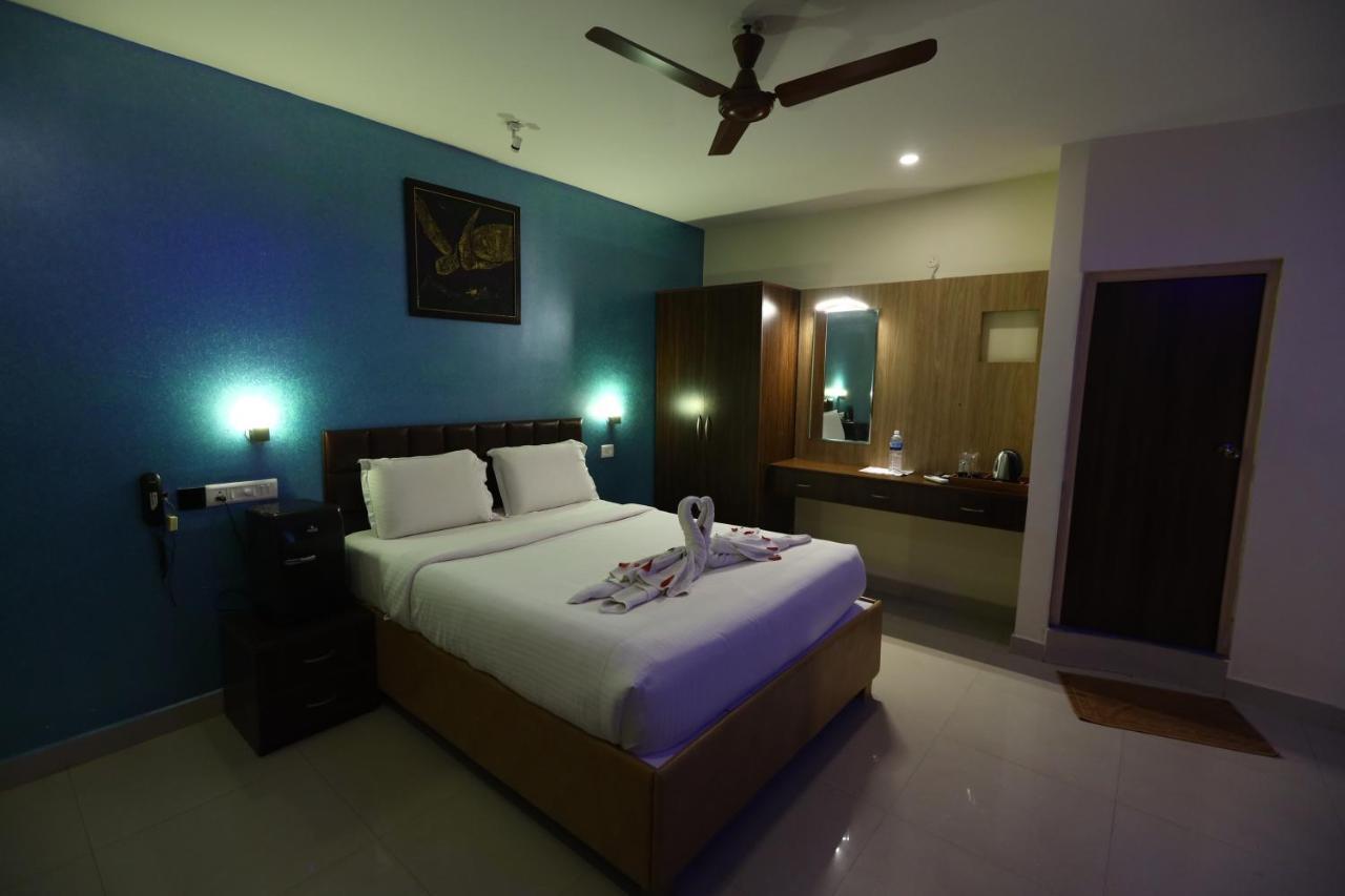 Lamel Cove Beach Resort Puducherry Buitenkant foto