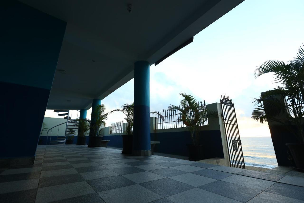 Lamel Cove Beach Resort Puducherry Buitenkant foto