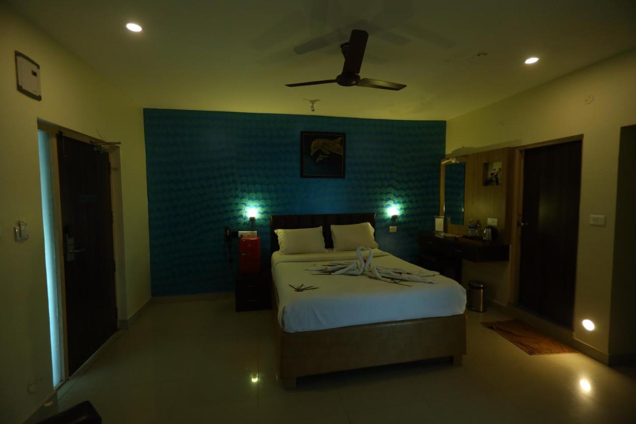 Lamel Cove Beach Resort Puducherry Buitenkant foto